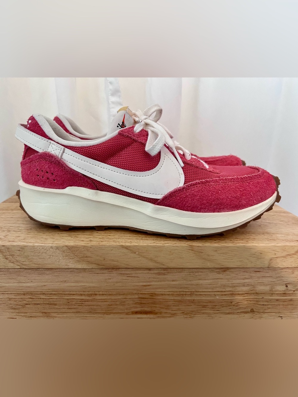 Nike Women's Waffle Debut Vintage 'Adobe Sail' Size 8